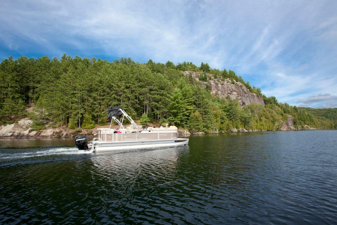 Auberge du Lac-à-l'Eau-Claire Saint-Alexis-des-Monts Exterior foto